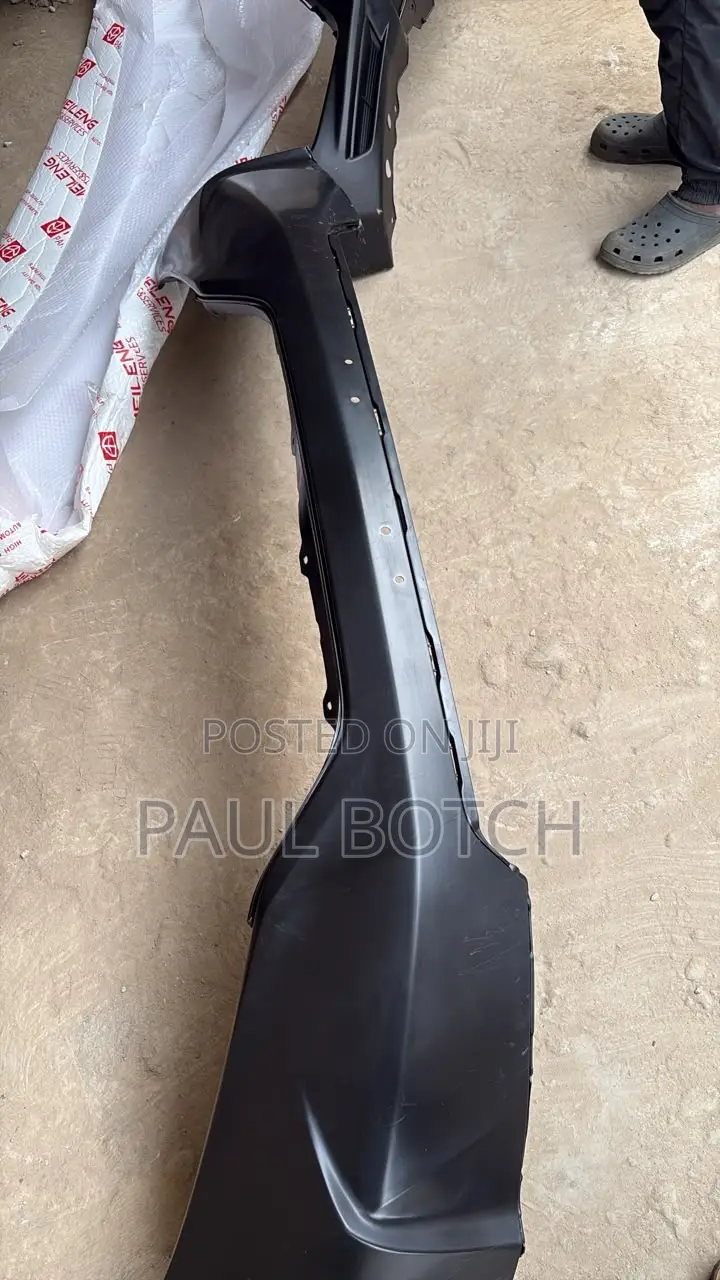 Honda CR-V 2017-2019 Top/Upper Bumper