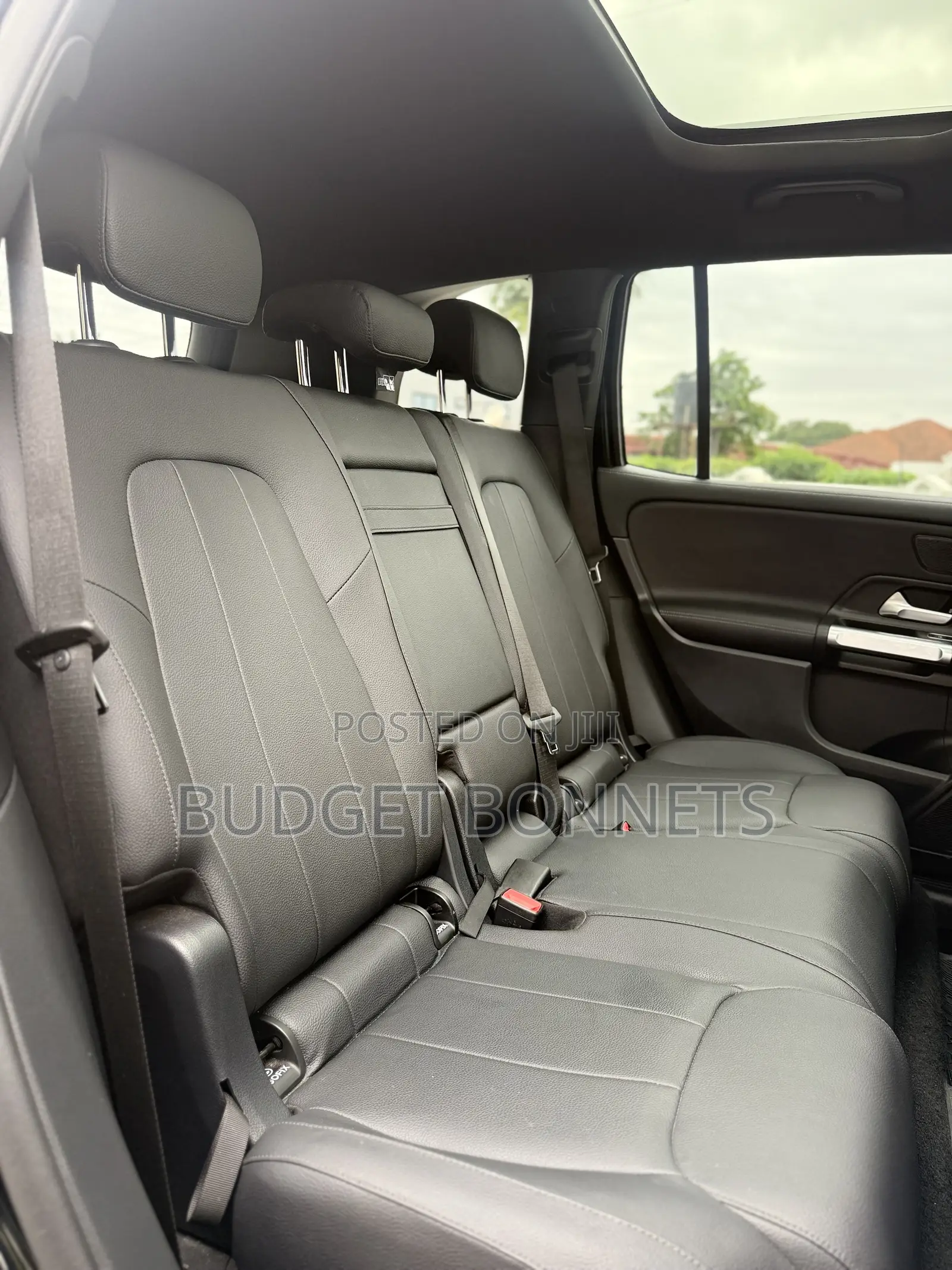 Mercedes-Benz GLB-Class GLB 250 2024 Black