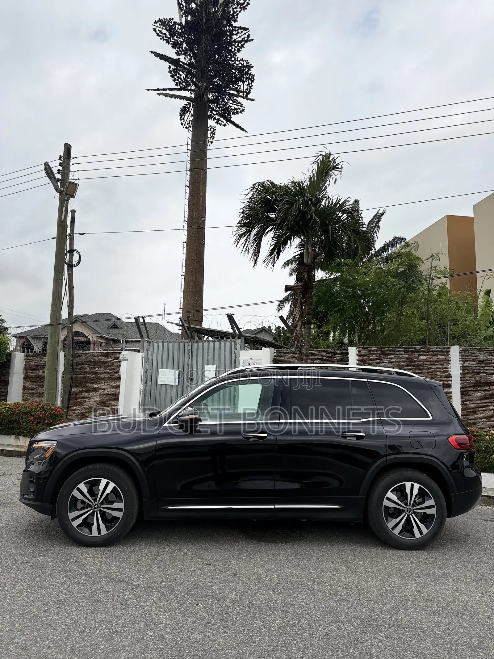 Mercedes-Benz GLB-Class GLB 250 2024 Black