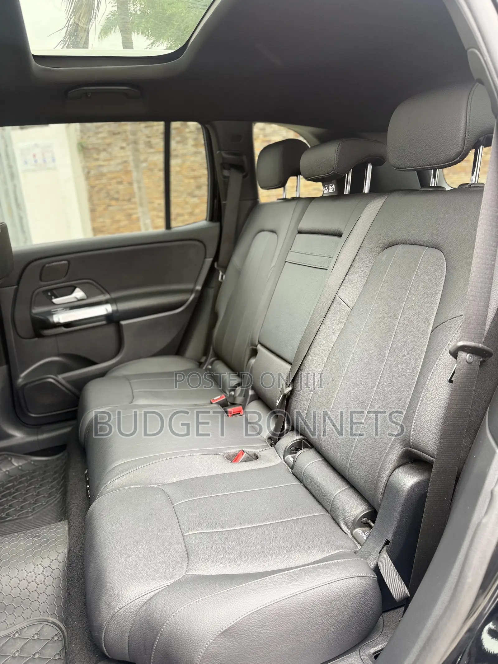 Mercedes-Benz GLB-Class GLB 250 2024 Black
