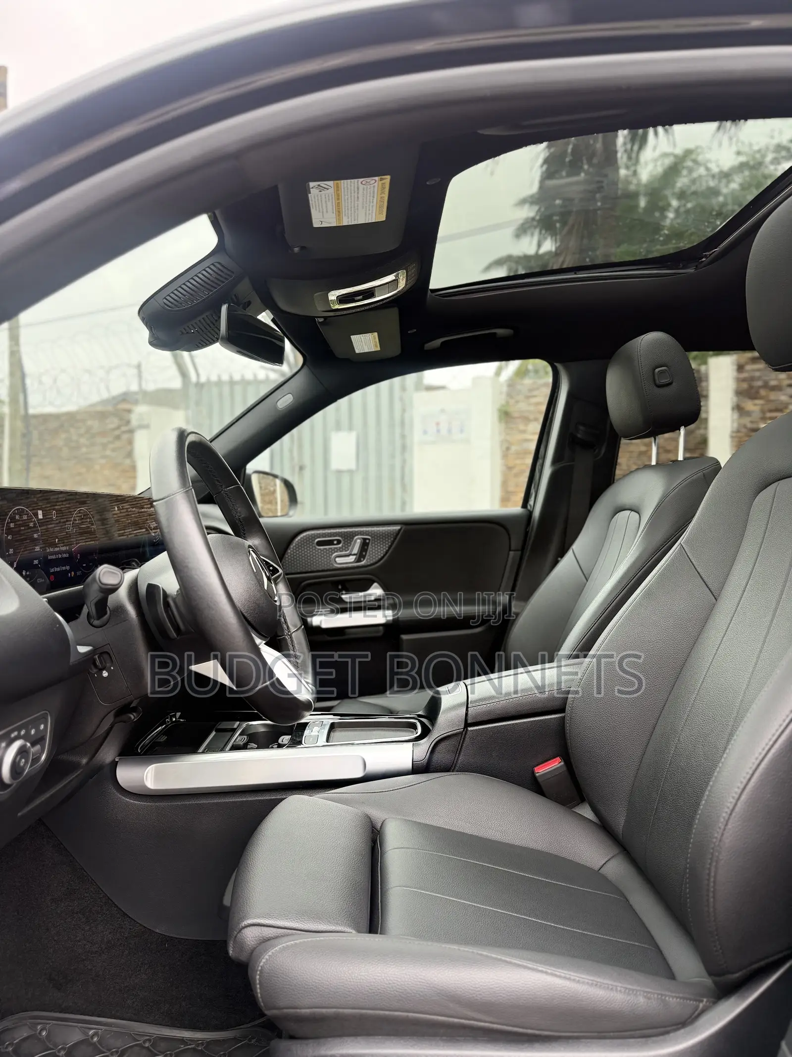 Mercedes-Benz GLB-Class GLB 250 2024 Black