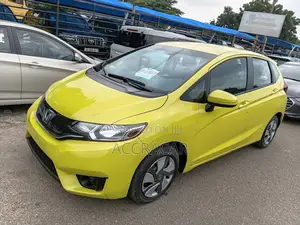 Honda Fit 2015 Yellow