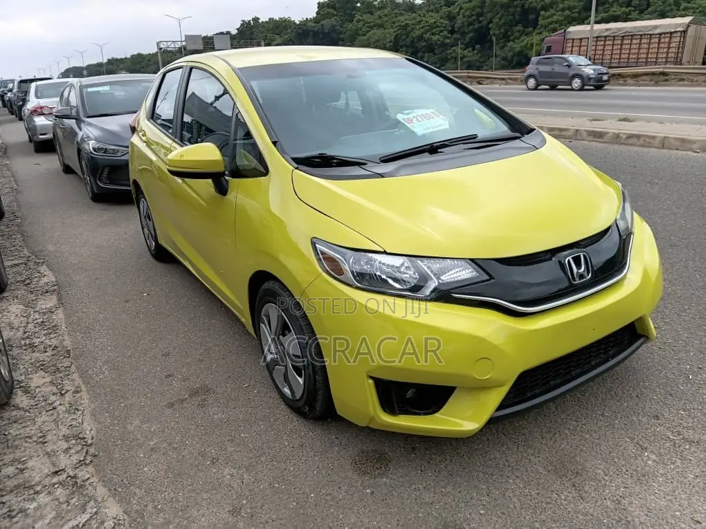 Honda Fit 2015 Yellow