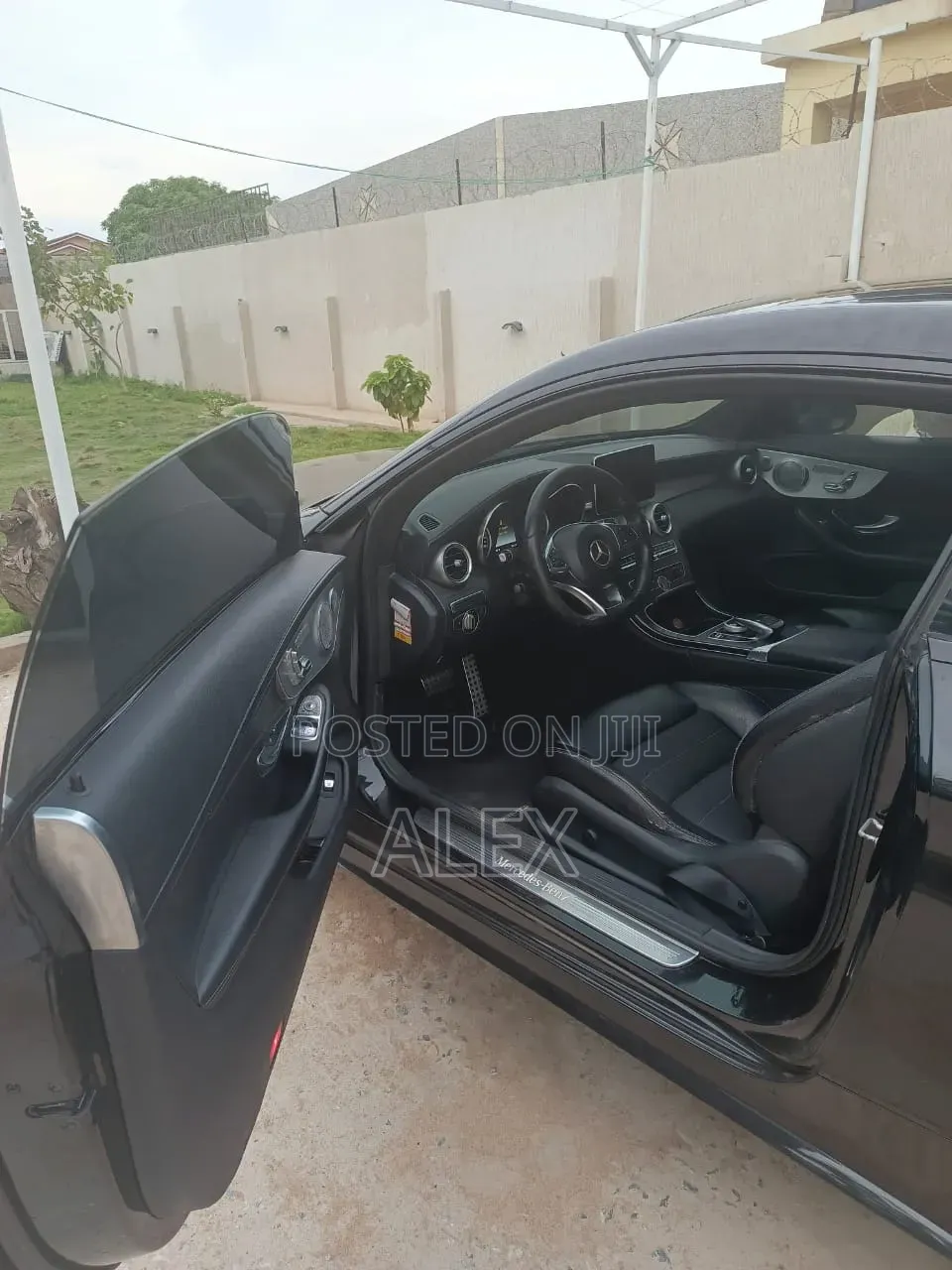 Mercedes-Benz C300 2018 Black