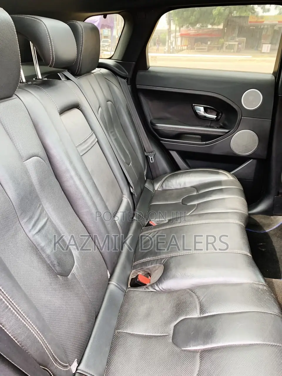 Land Rover Range Rover Evoque Pure AWD 5-Door 2013 Black