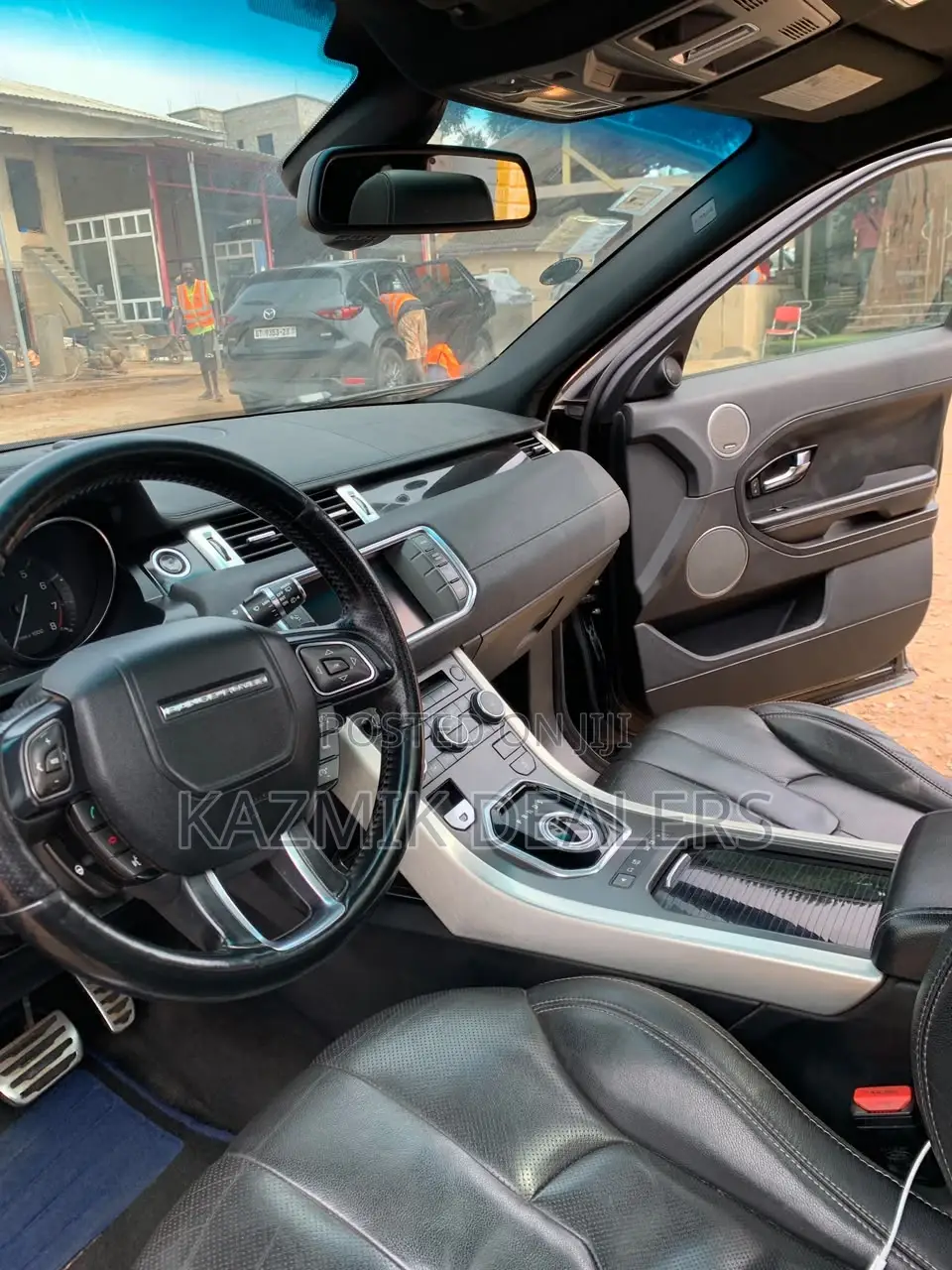 Land Rover Range Rover Evoque Pure AWD 5-Door 2013 Black