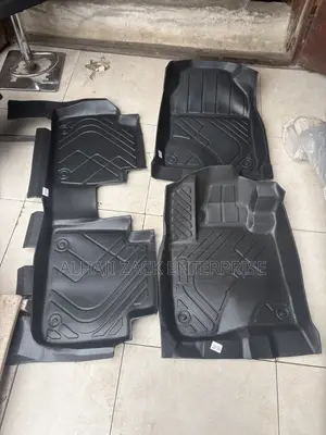 Honda HRV 5D Floor Mat