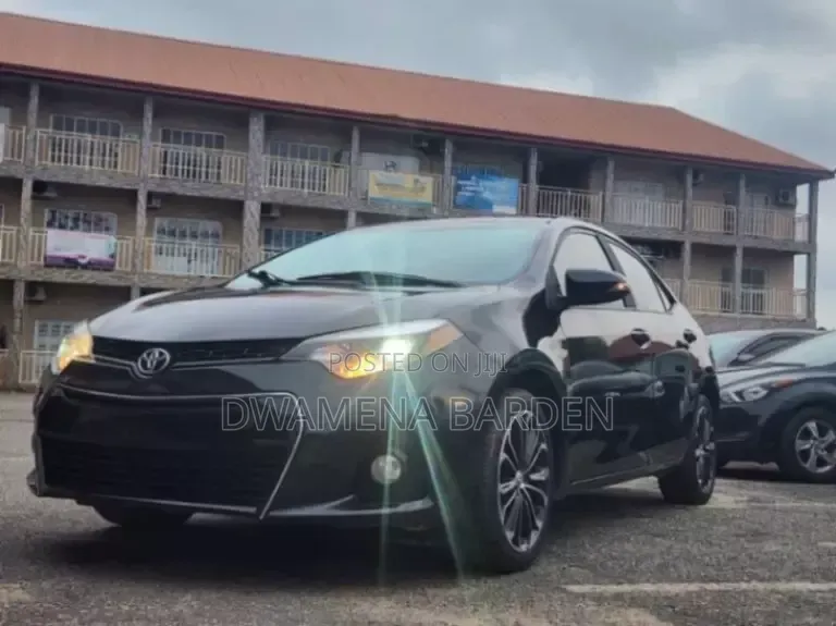 Toyota Corolla 2015 Black