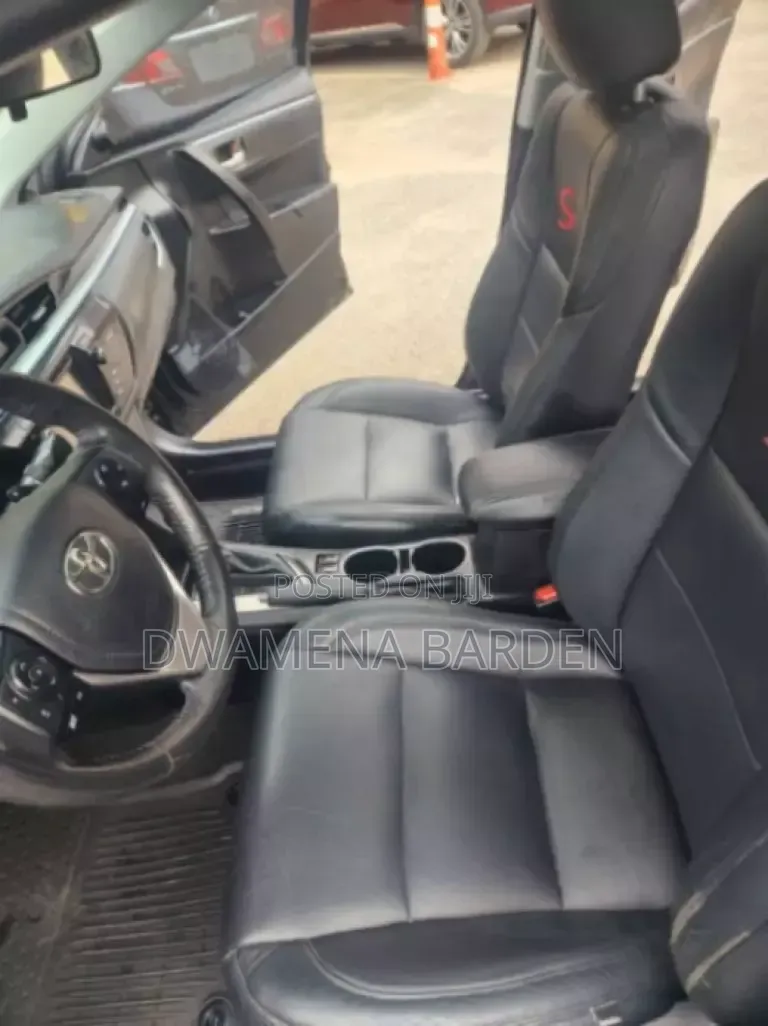 Toyota Corolla 2015 Black