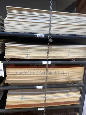 Laminated Plywood (High Quality)