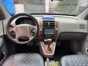Hyundai Tucson GLS FWD 2009 White