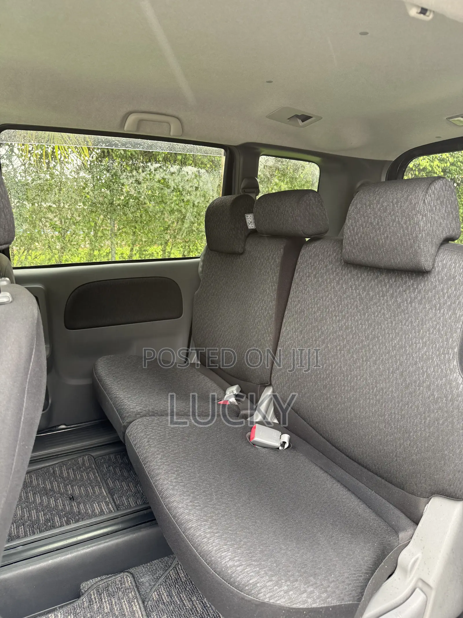 Toyota Sienta 1.5 FWD 2014 Black