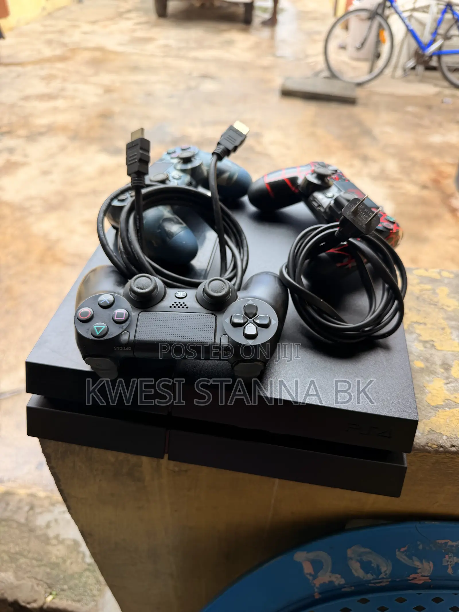 PS4 Standard