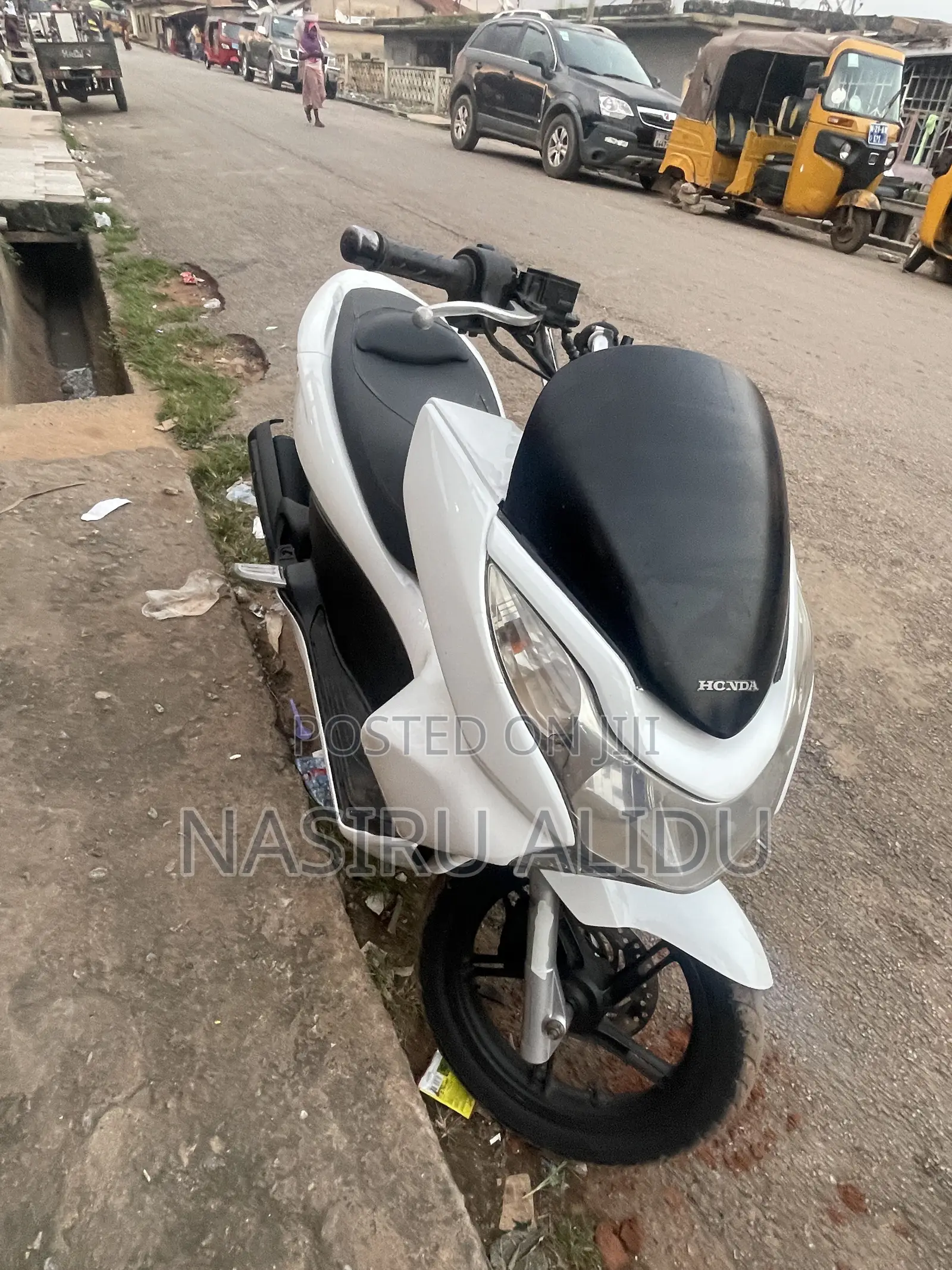 Honda 2022 White