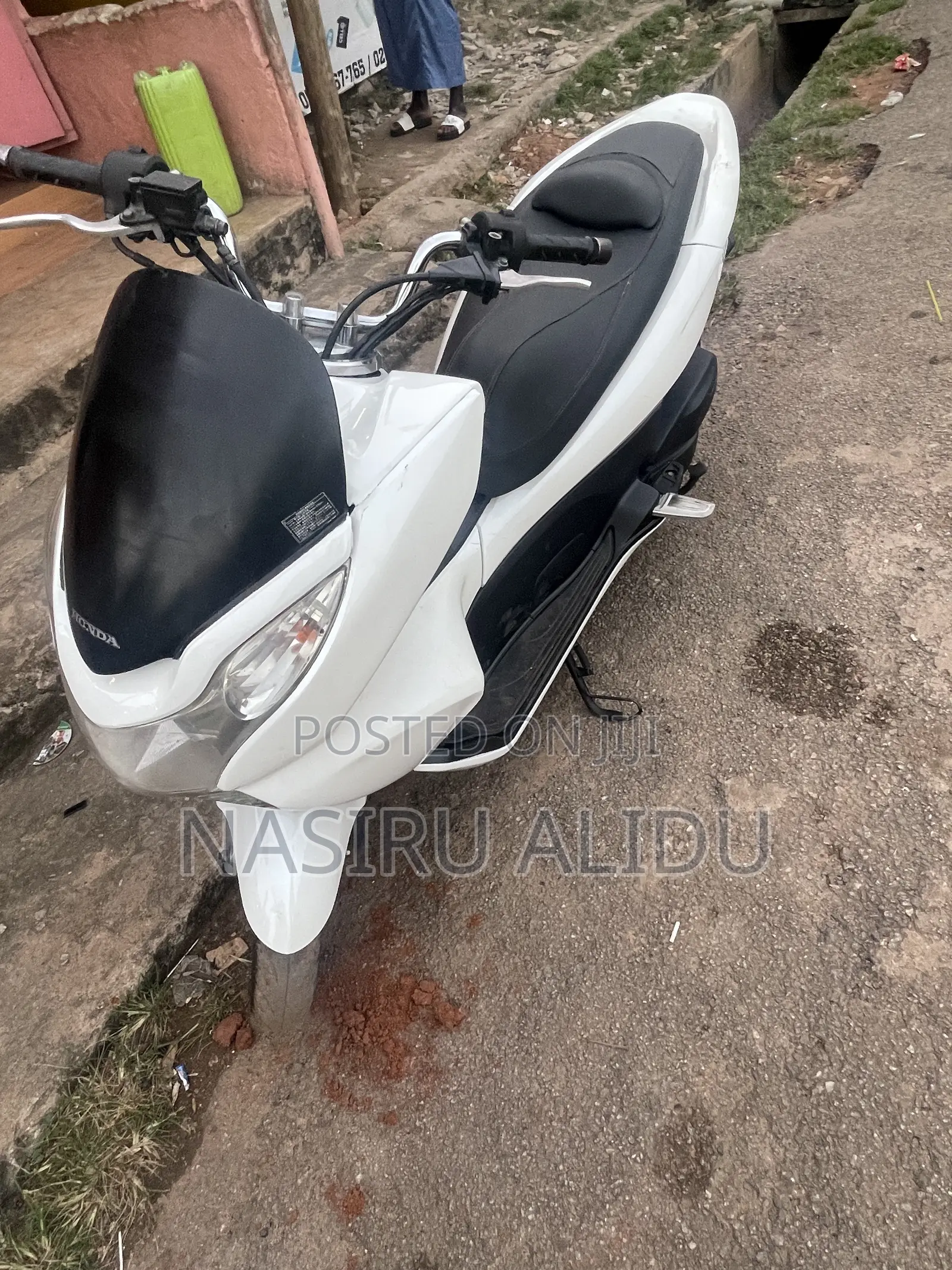 Honda 2022 White