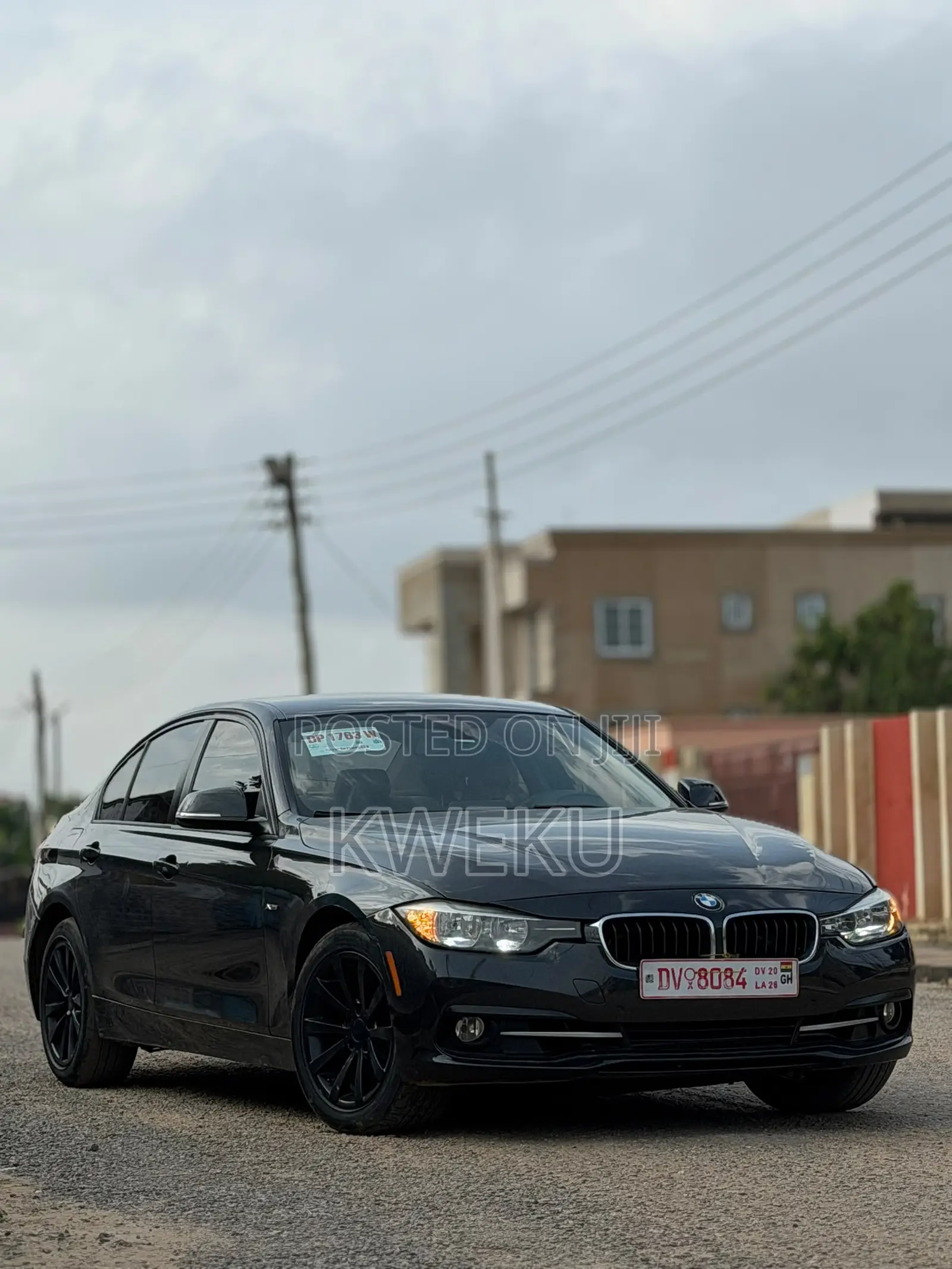 BMW 320i Sedan RWD 2016 Black