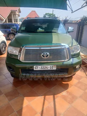 Toyota Sequoia SR5 4dr SUV (5.7L 8cyl 6A) 2010 Green