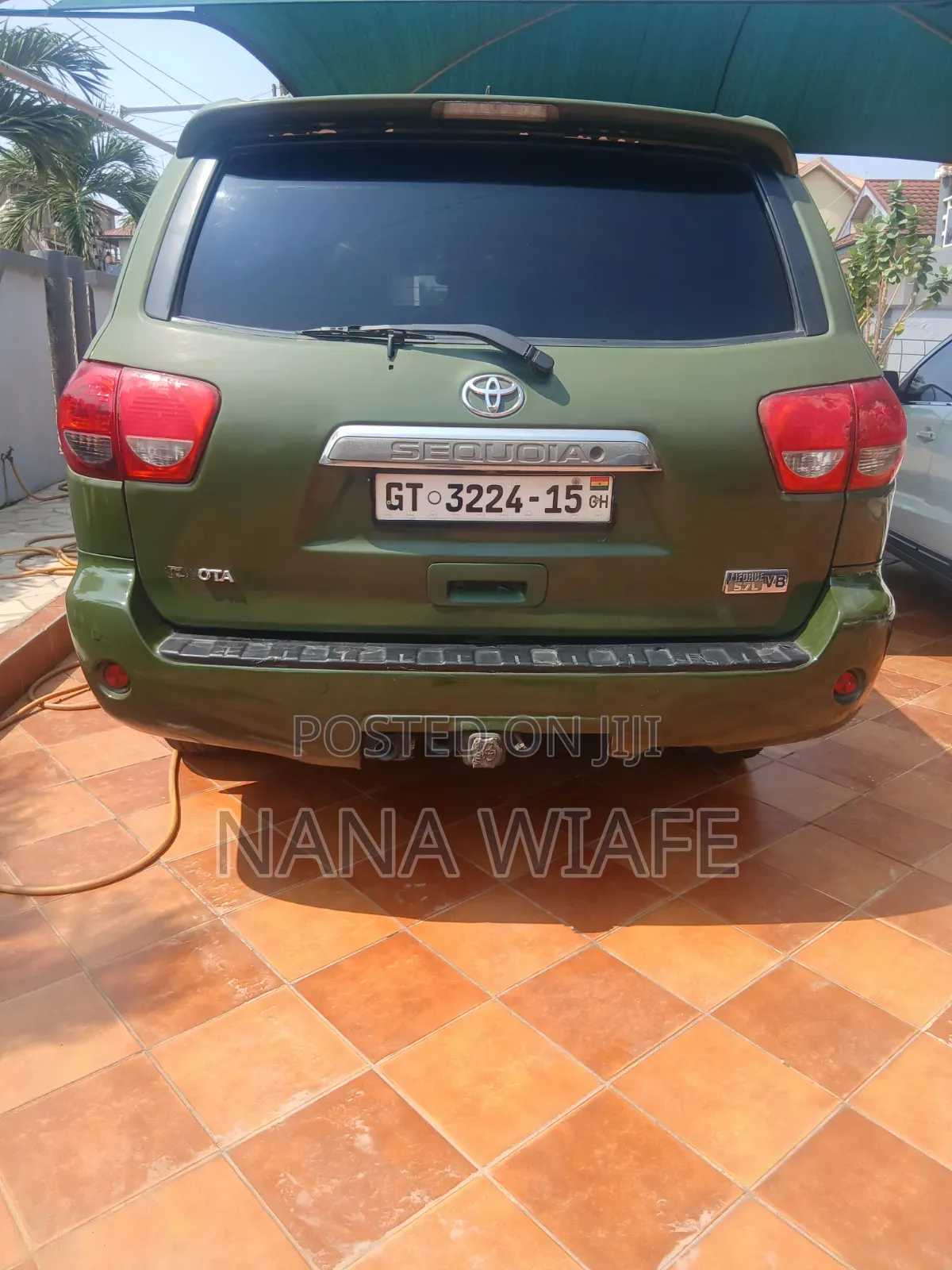 Toyota Sequoia SR5 4dr SUV (5.7L 8cyl 6A) 2010 Green