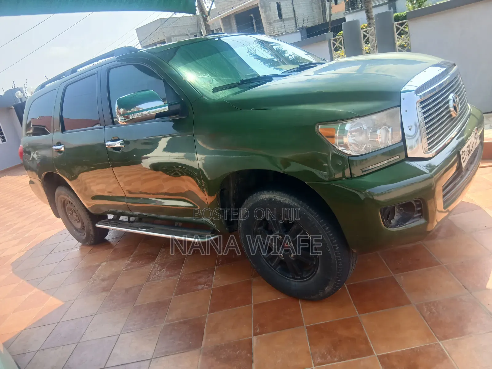 Toyota Sequoia SR5 4dr SUV (5.7L 8cyl 6A) 2010 Green