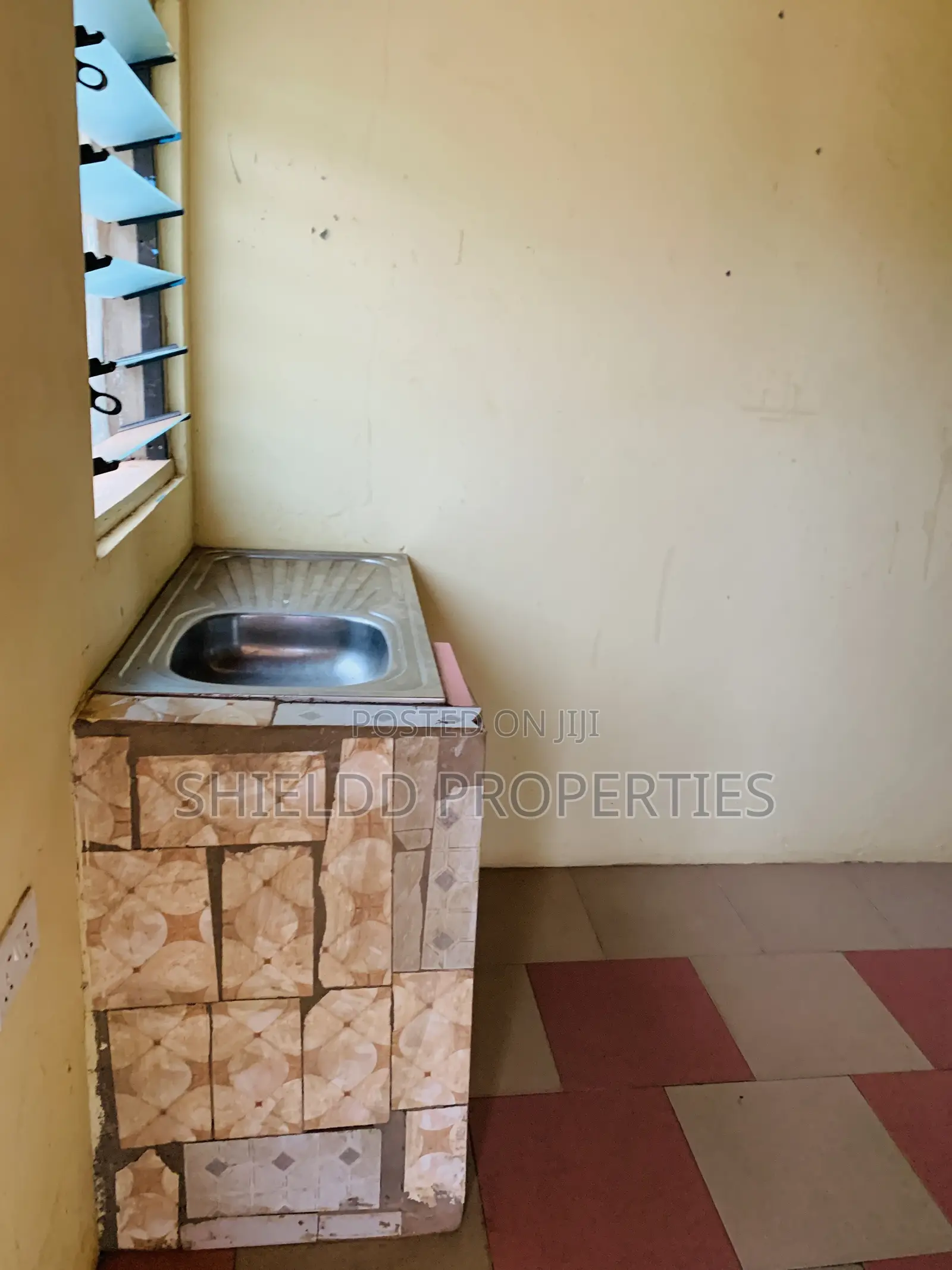 1bdrm Apartment in Chamber And Hall, Frafraha for rent