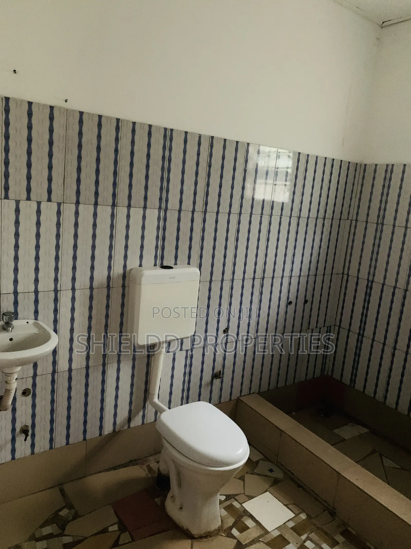 1bdrm Apartment in Chamber And Hall, Frafraha for rent