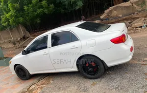Toyota Corolla 2010 White