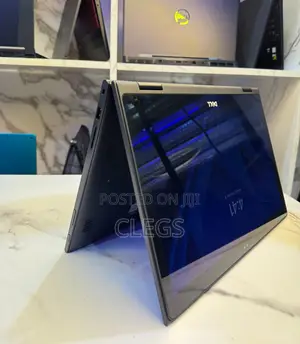 Laptop Dell Latitude 3390 2-in-1 8GB Intel Core i5 SSD 256GB