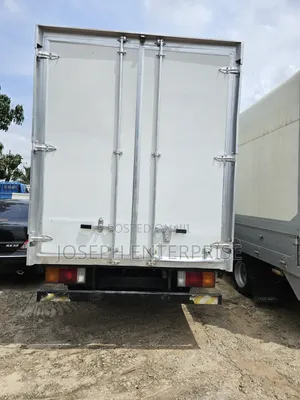 Hyundai Mighty Container