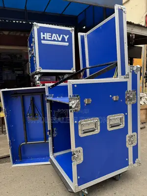 Amplifier Rack 16 Unit DJ With Table