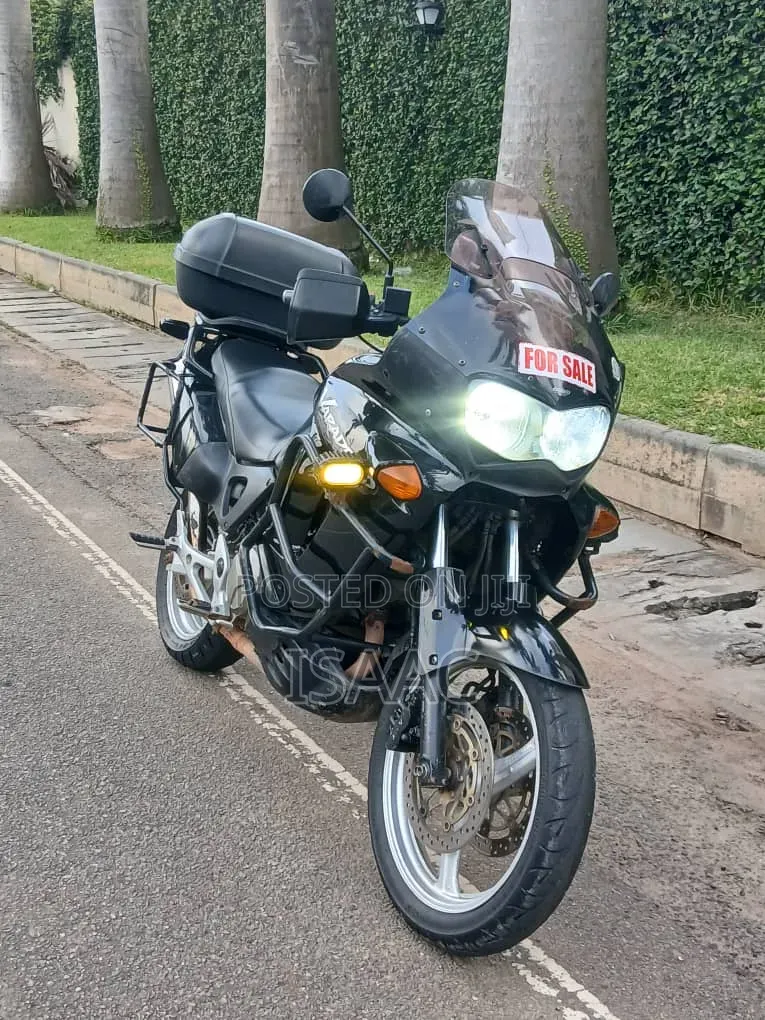 Honda 2000 Black
