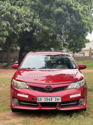 Toyota Camry SE 4dr Sedan (2.5L 4cyl 6A) 2013 Red