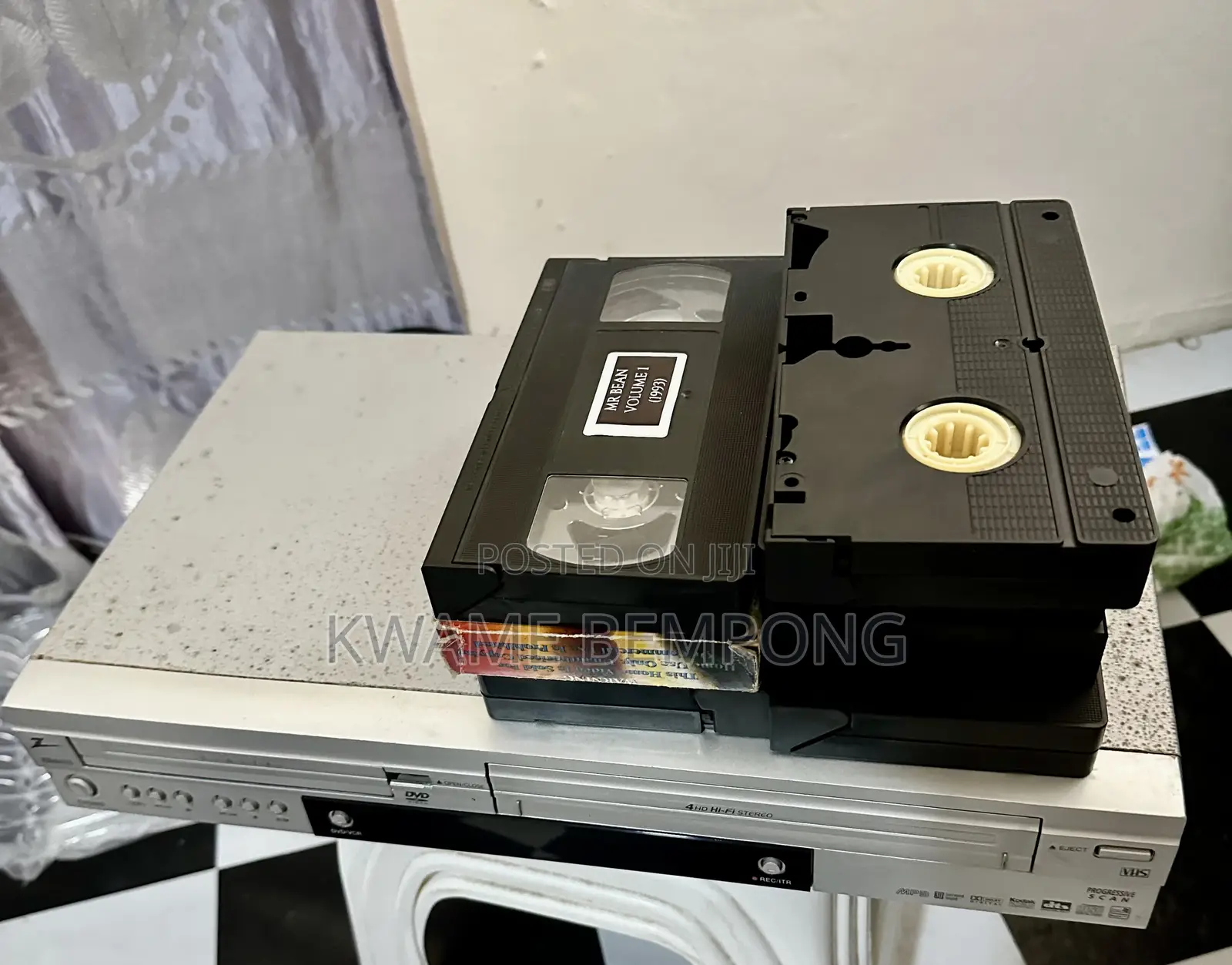Retro VCR/DVD Combo With VHS Tapes
