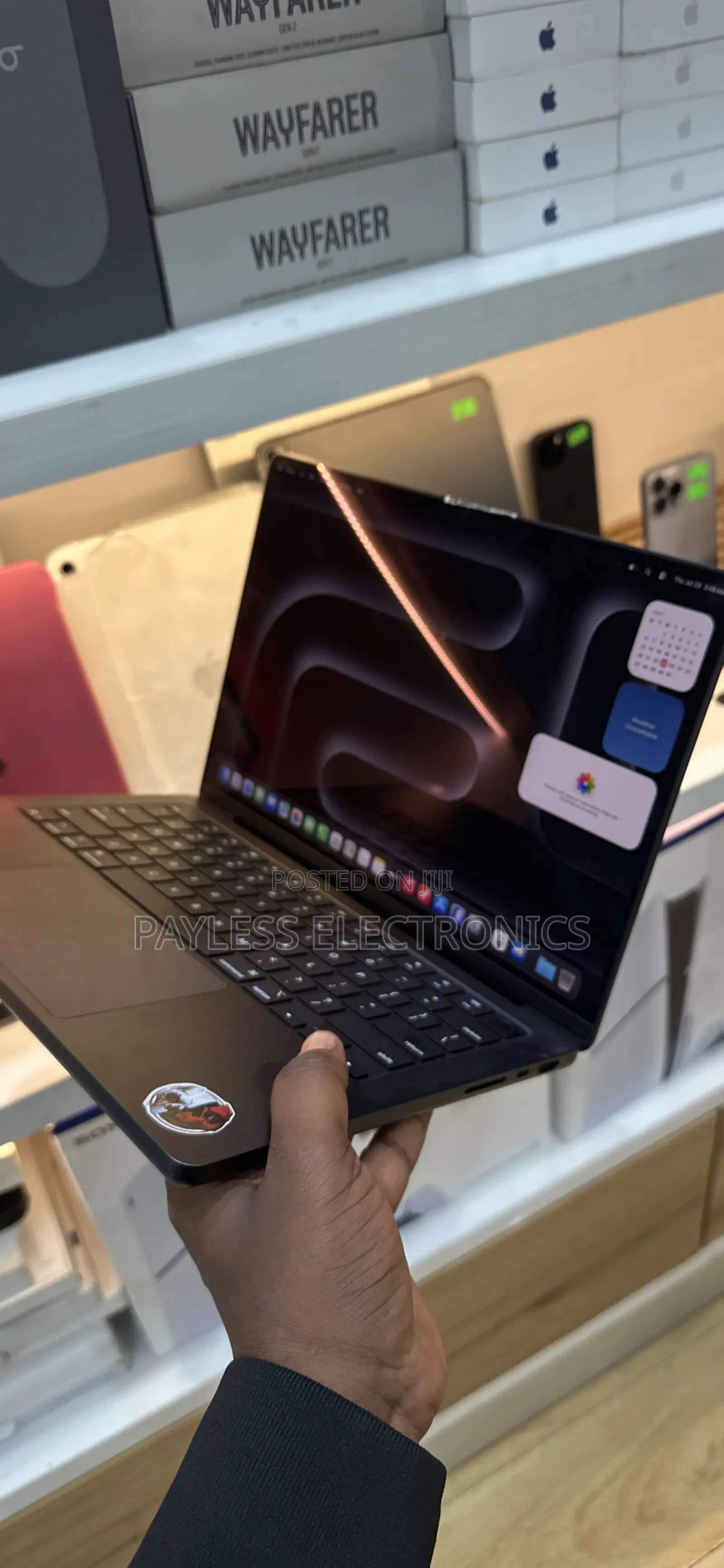 Laptop Apple MacBook Pro 2025 M5 16GB Apple M5 SSD 512GB