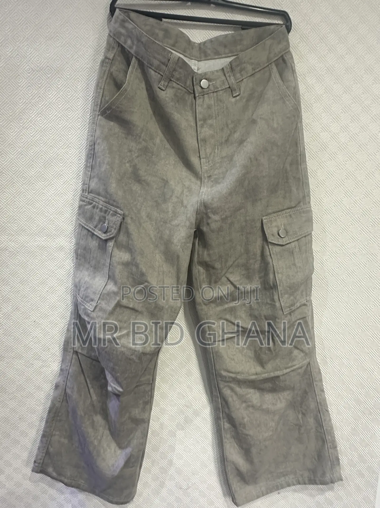 Grey Washed Wide-Leg Cargo Pants – Size L