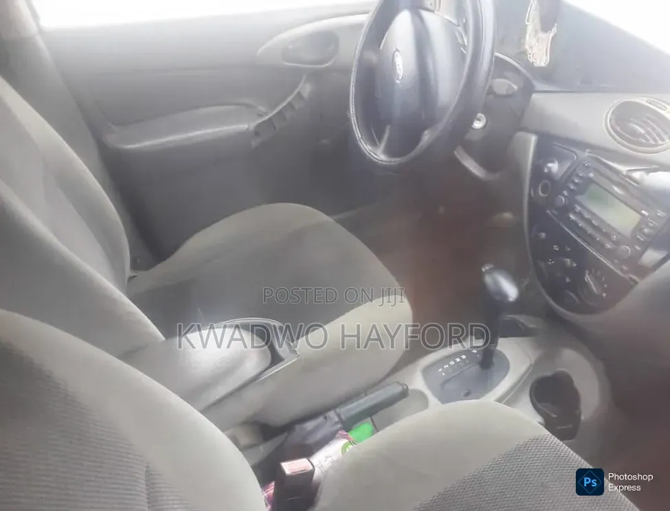 Ford Focus 2005 Red