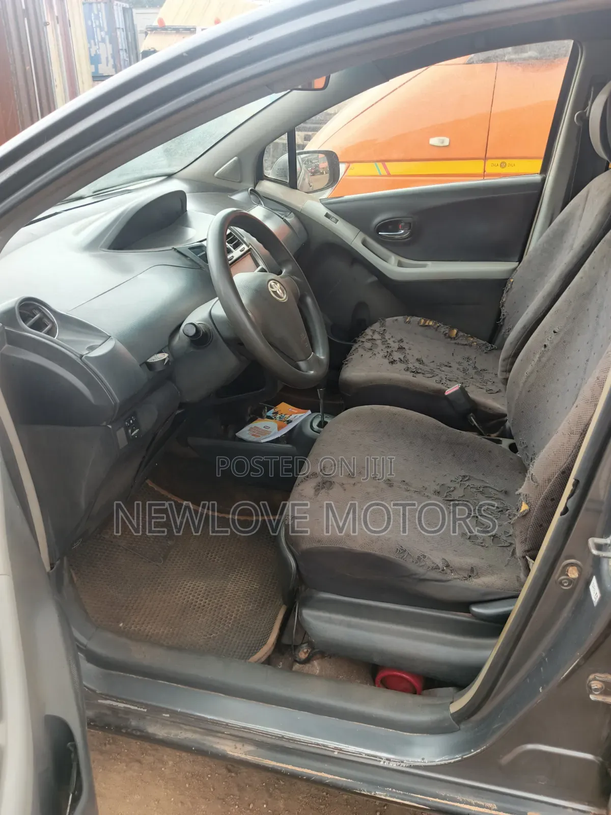 Toyota Vitz 2010 Gray