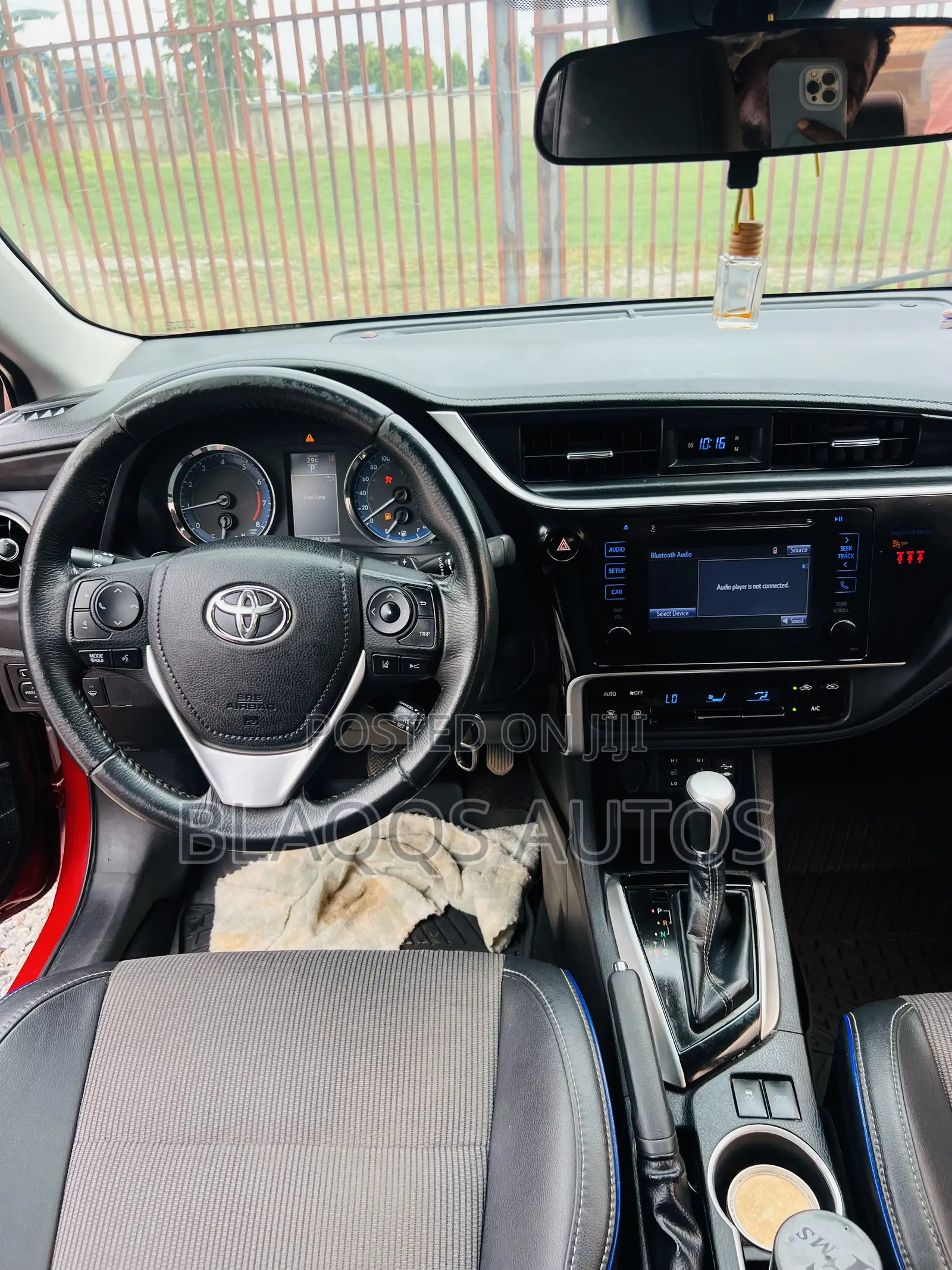 Toyota Corolla 2018 Burgundy