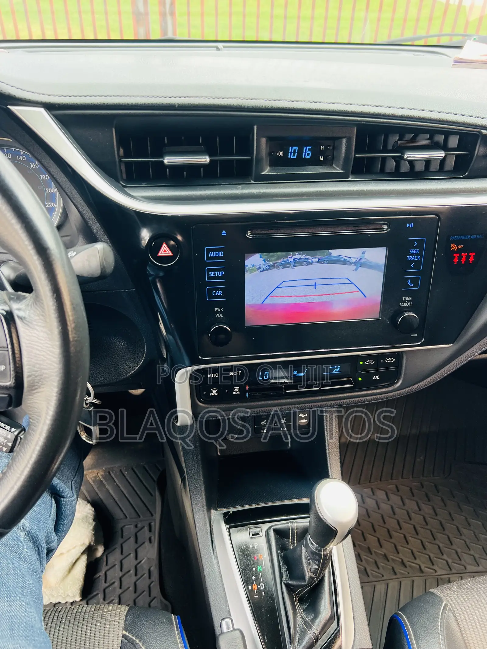 Toyota Corolla 2018 Burgundy