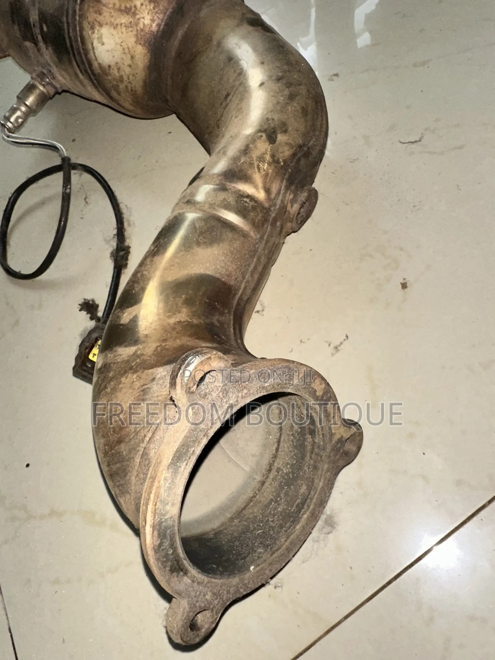Genuine Mercedes-Benz C250 W204 Catalytic Converter for Sale