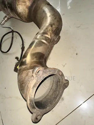 Genuine Mercedes-Benz C250 W204 Catalytic Converter for Sale