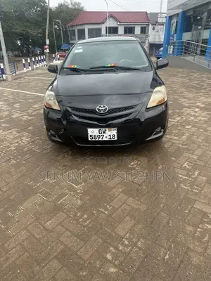 Toyota Yaris 2010 Black