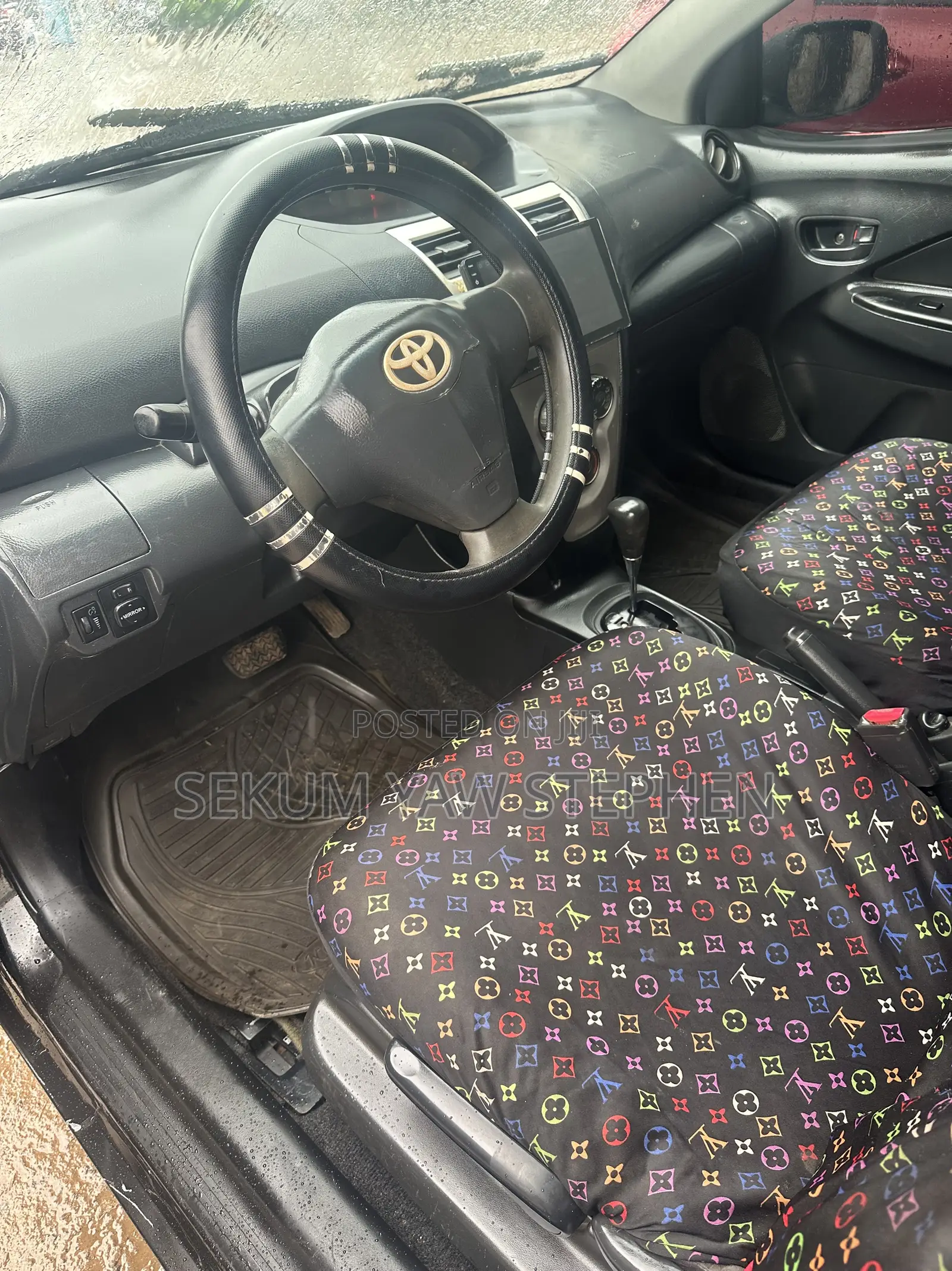 Toyota Yaris 2010 Black