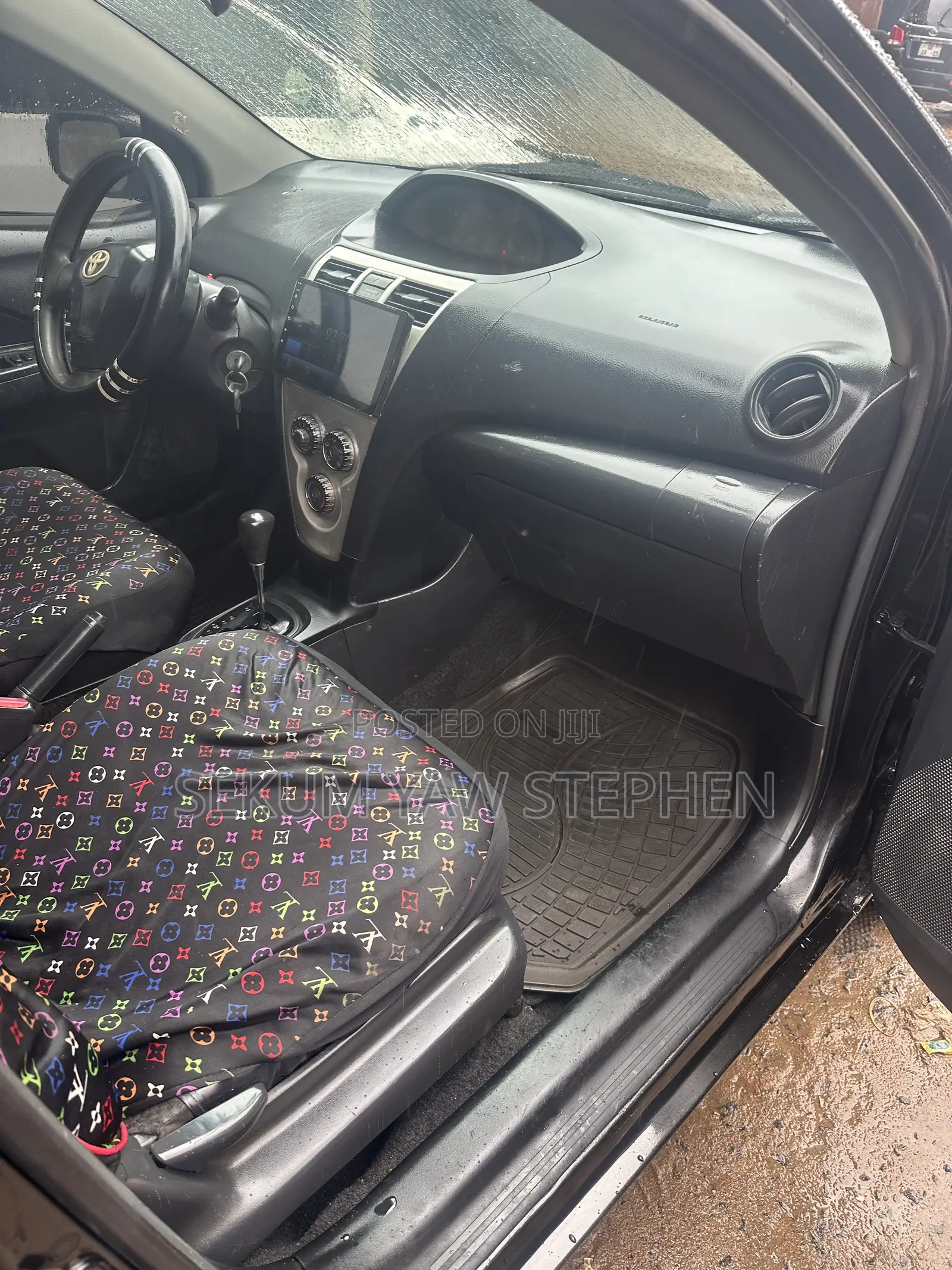 Toyota Yaris 2010 Black