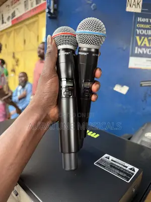 Shure TS3300(4 in 1)multi-Transmitte Wireless Microphone System.
