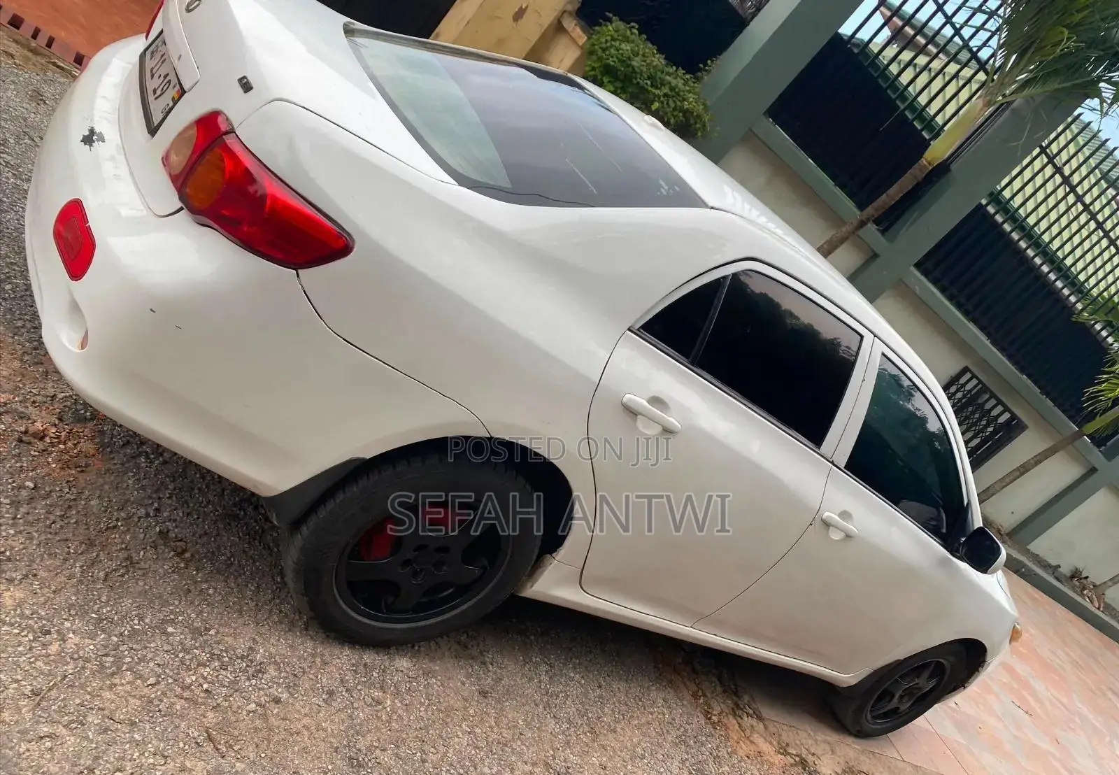 Toyota Corolla 2010 White