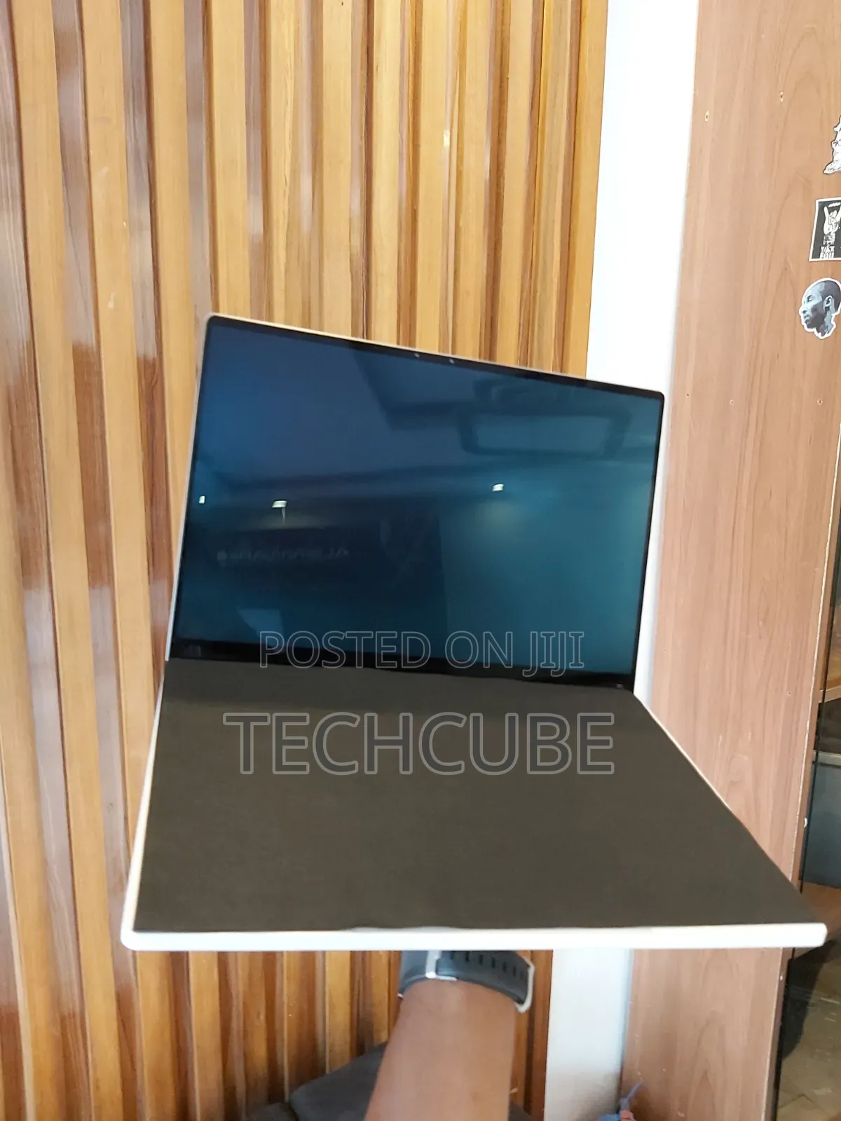 New Laptop Asus ROG Zephyrus G16 16GB Intel Core Ultra 9 SSD 512GB