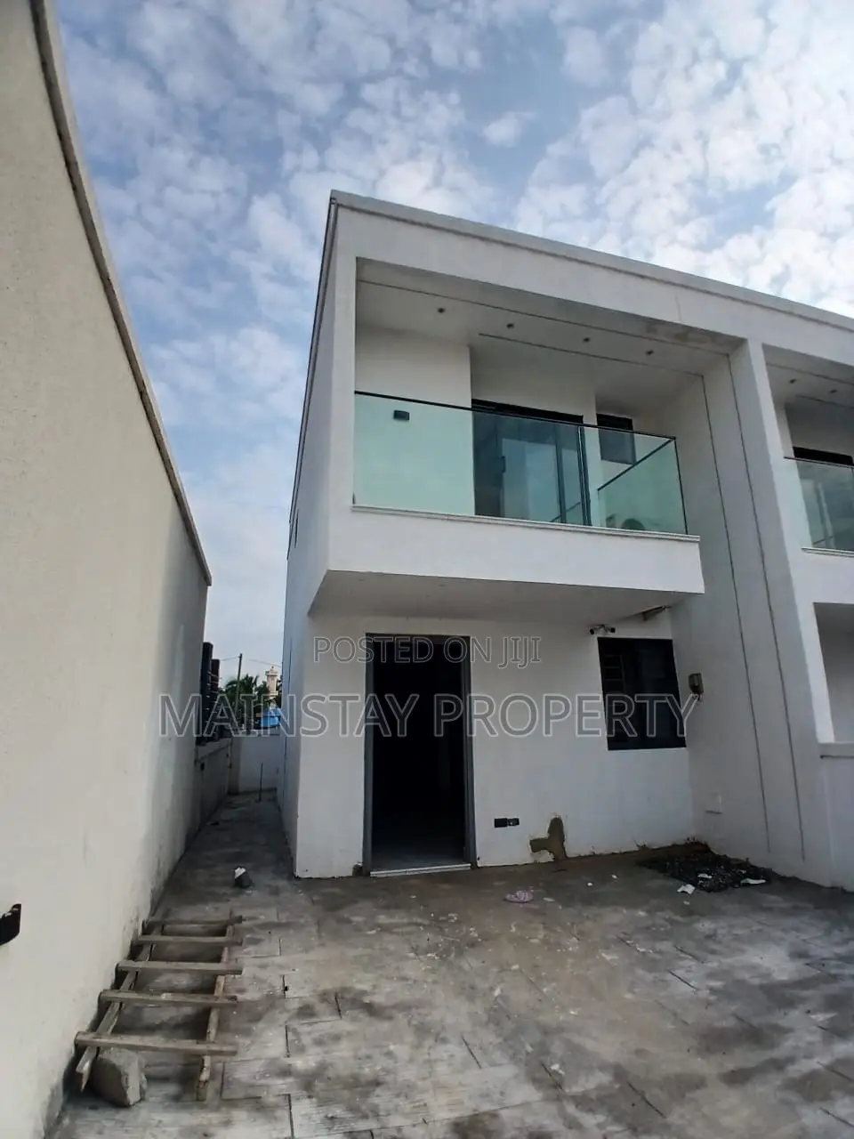2bdrm Townhouse/Terrace in Mainstay Estates, Nmai-Dzorn for sale