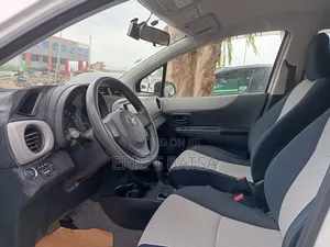 Toyota Vitz 2014 Gray