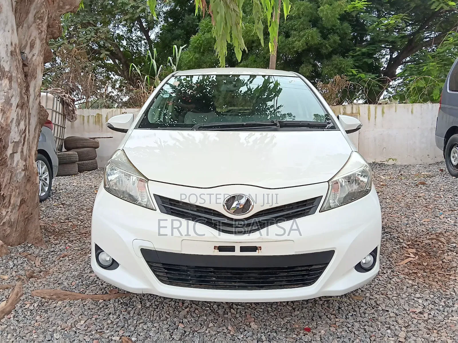 Toyota Vitz 2014 Gray