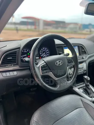 Hyundai Elantra 2017 Silver